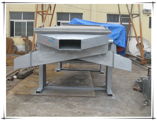 1540直線振動(dòng)篩出料口